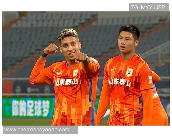 重庆足球队的独特节奏解析与战术深度剖析